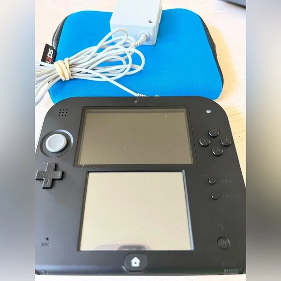 Nintendo 2DS Handheld Console Blue